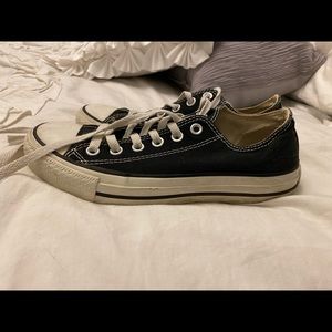 Black converse